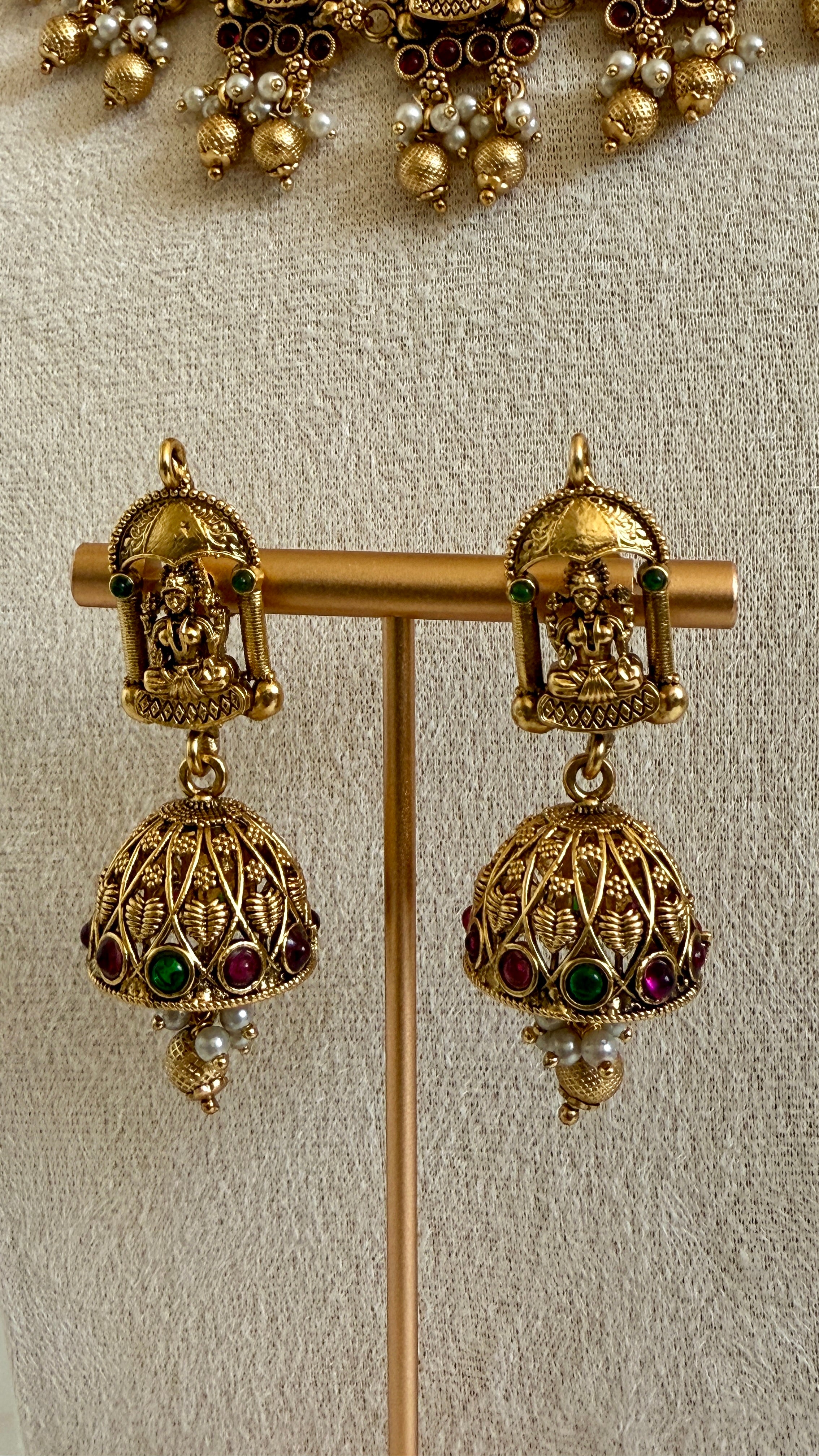Temple Necklace Set